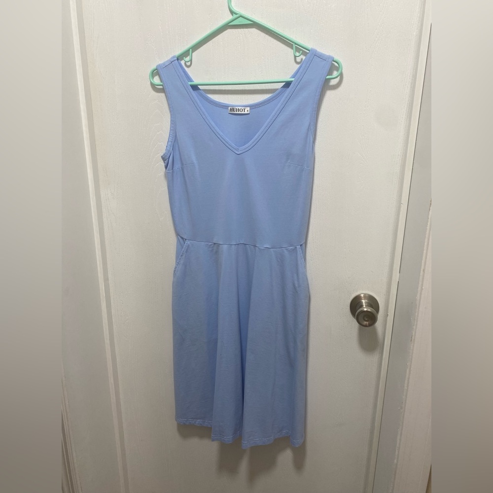 Huhot size medium dress light blue. Only worn once for pictures